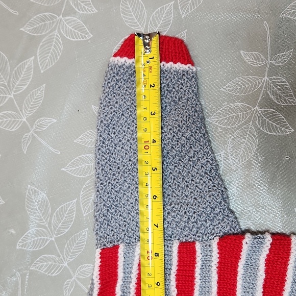 Childrens Knitted Sweater and Hat - Picture 12 of 14